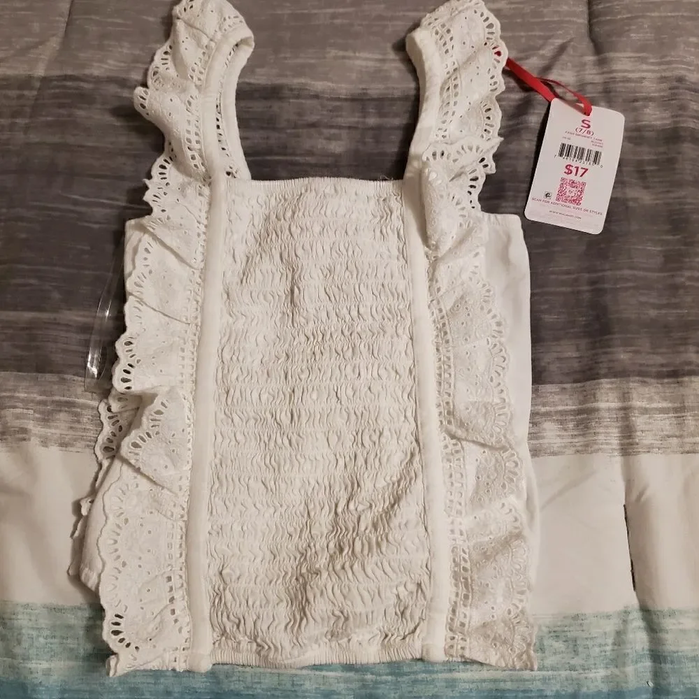 NWT Grommet tank